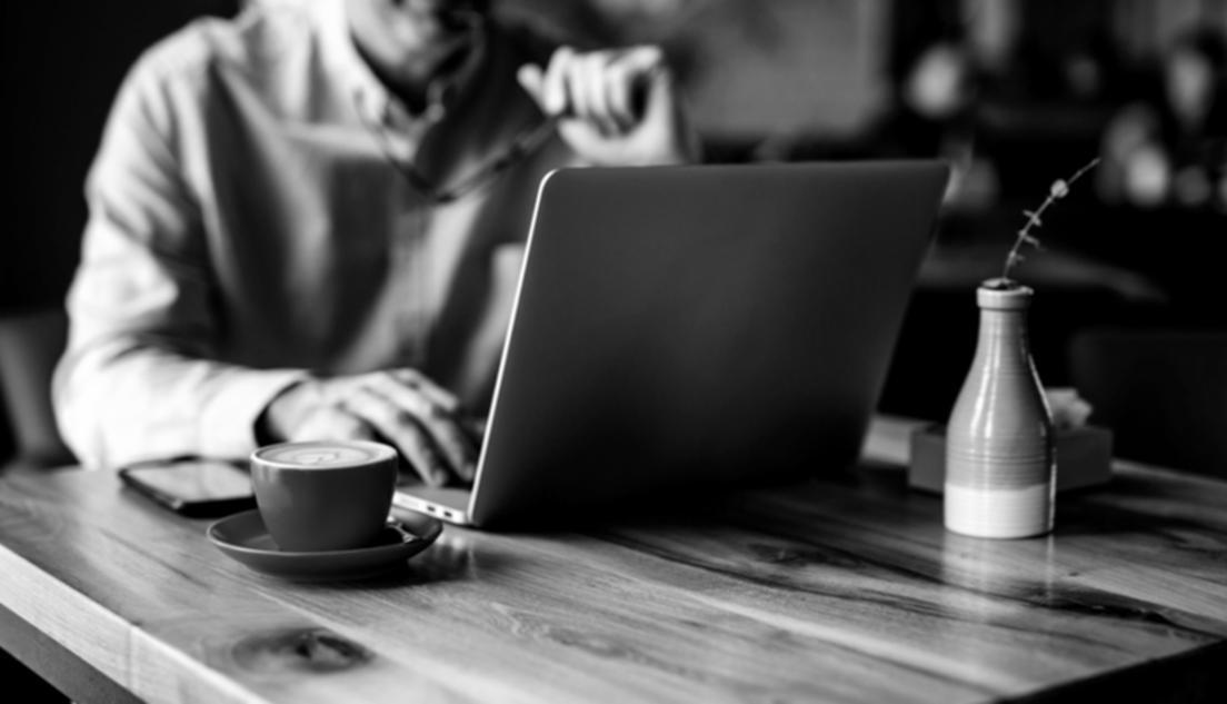 Проєкт мобільного застосунку для туристів